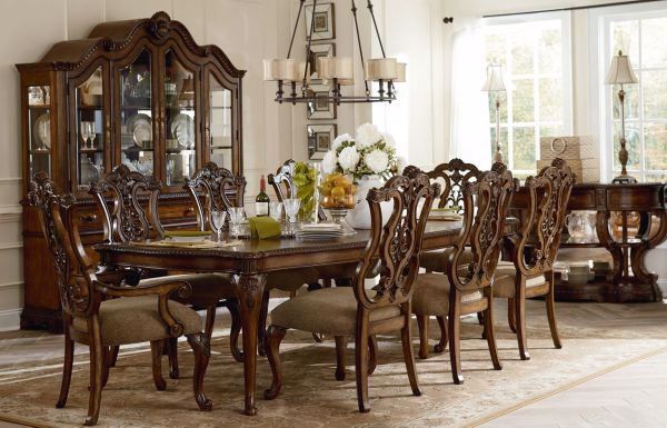 Picture of PEMBERLEIGH DINING ROOM SET