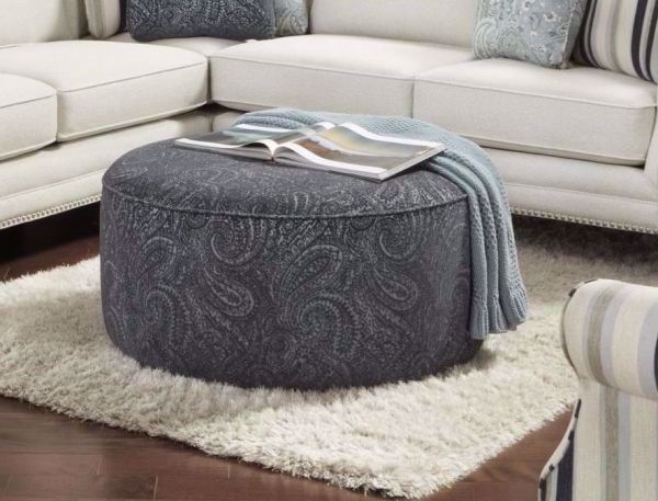 Picture of SWEATER BONE COCKTAIL OTTOMAN