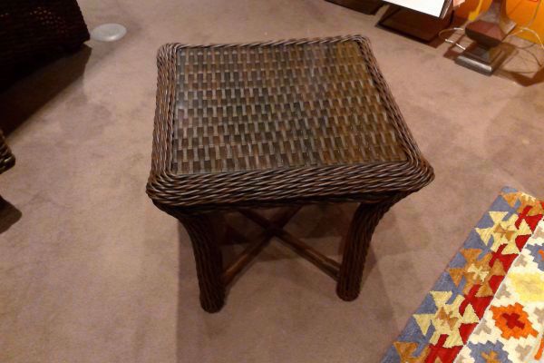 Picture of LAUREL SQUARE END TABLE