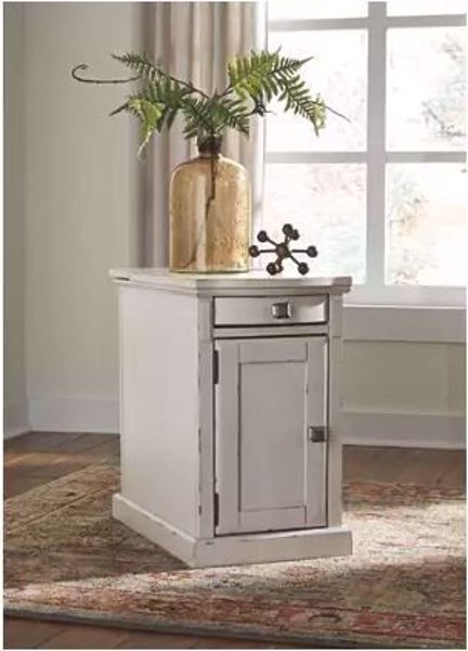 Picture of LAFLORN CHAIRSIDE TABLE
