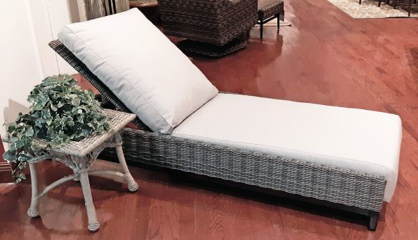 Picture of CHAISE LOUNGER