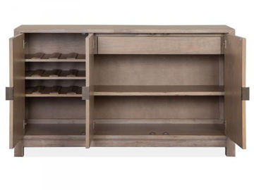 Picture of Ainsley Buffet