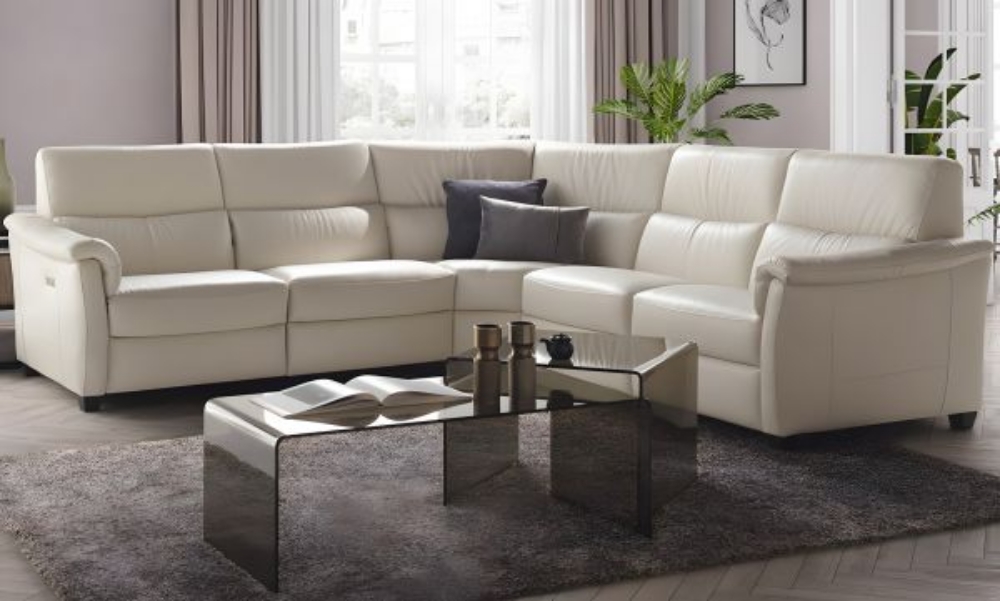 Picture of ASTUZIA 5-PC. POWER SECTIONAL