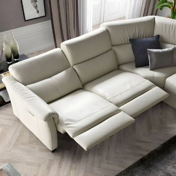Picture of ASTUZIA 5-PC. POWER SECTIONAL